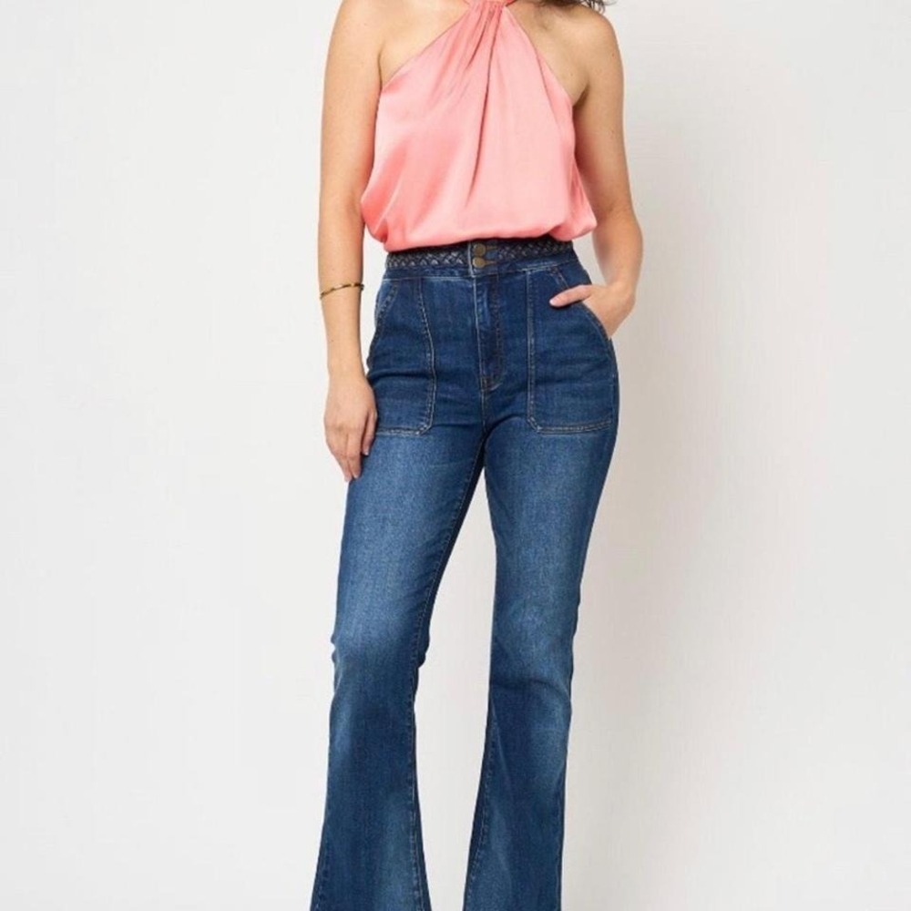 Joie brand new dark wash low rise flare jeans with a 32" waist, 30" inseam NWT